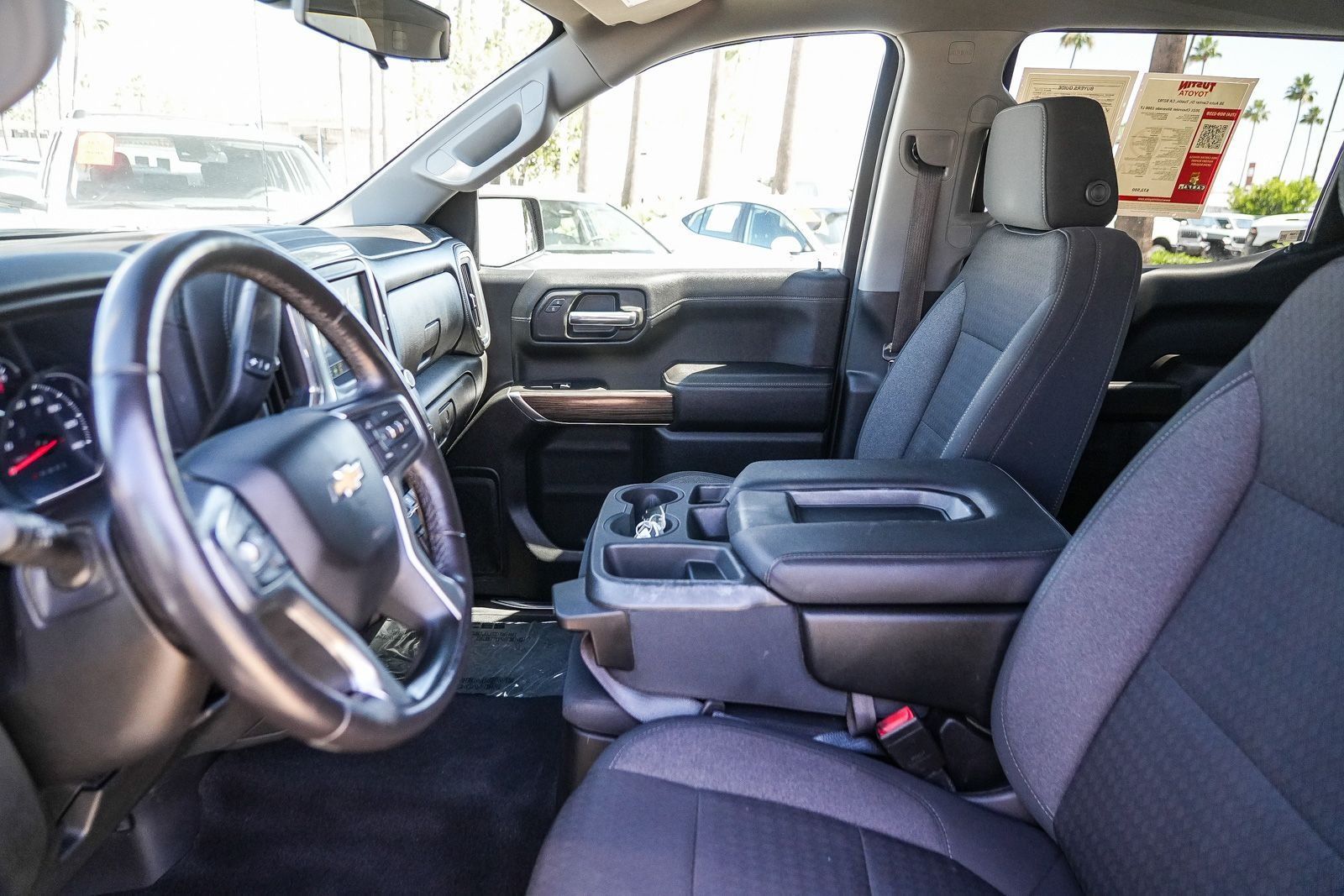 Used 2021 Chevrolet Silverado 1500 LT w/ Bed Protection Package RWD image 17