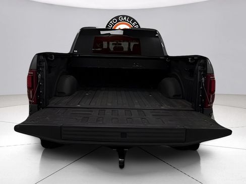 Used 2019 Ford F150 Raptor w/ Equipment Group 802A Luxury AWD/4WD image 4