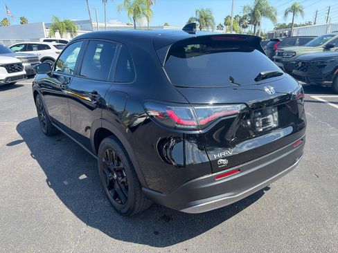 Certified 2025 Honda HR-V Sport image 5