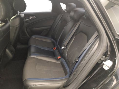 Used 2016 Chrysler 200 S image 18