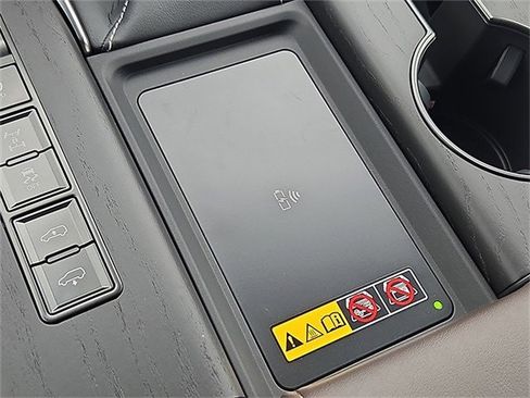 New 2025 Lexus LX 600 4WD w/ Luxury Package image 23