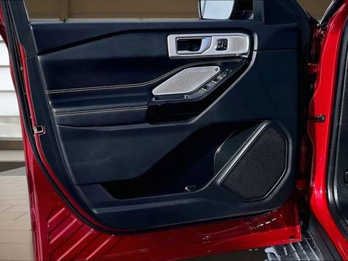 Used 2022 Ford Explorer ST w/ Equipment Group 401A image 23