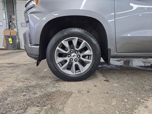 Used 2019 Chevrolet Silverado 1500 RST image 5