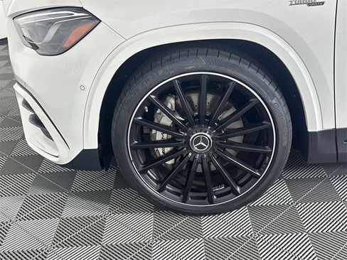 Certified 2025 Mercedes-Benz GLA 35 AMG 4MATIC image 12