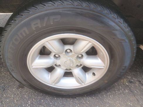 Used 2004 Nissan Frontier XE w/ (VTP) Value Truck Pkg RWD image 16