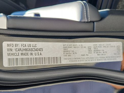 New 2025 Jeep Grand Cherokee Limited w/ Trailer Tow Package image 18