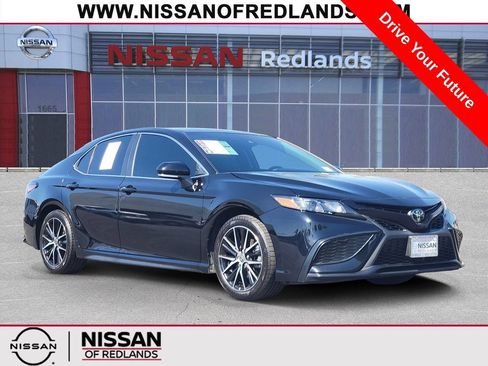 Used 2024 Toyota Camry SE w/ Blackout Package (TMS) FWD image 1