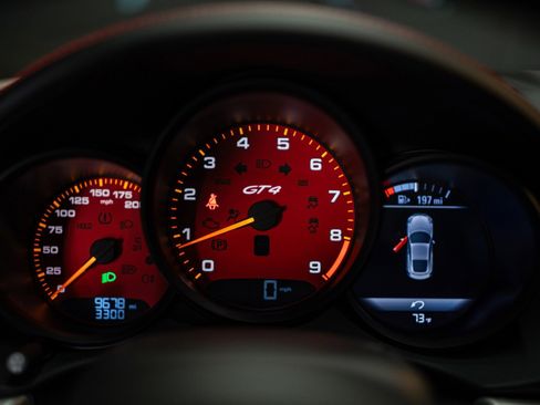 Used 2020 Porsche 718 Cayman GT4 image 24