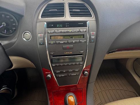 Used 2012 Lexus ES 350 w/ Preferred Accessory Pkg image 17