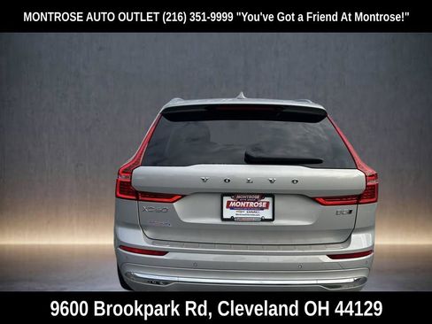 Used 2022 Volvo XC60 B5 Inscription image 6