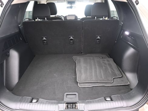 Used 2020 Ford Escape SE FWD image 24