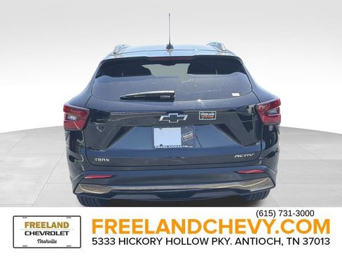 Used 2024 Chevrolet Trax ACTIV w/ Driver Confidence Package FWD image 4