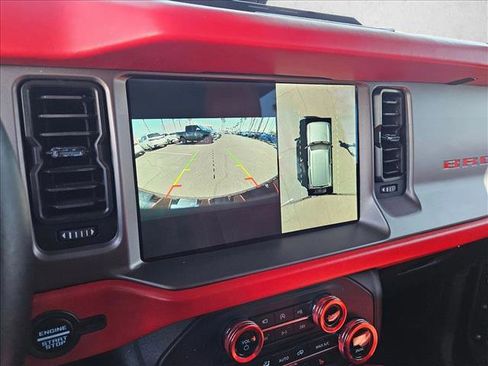 Used 2021 Ford Bronco Outer Banks AWD/4WD image 13