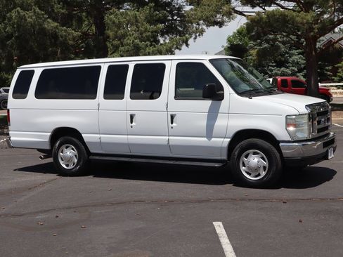 Used 2012 Ford E-350 and Econoline 350 XLT RWD image 2
