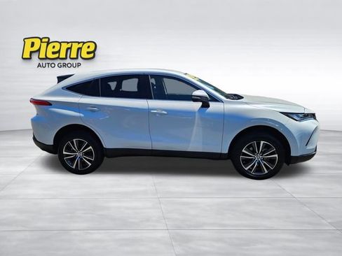 Used 2023 Toyota Venza LE AWD/4WD image 6