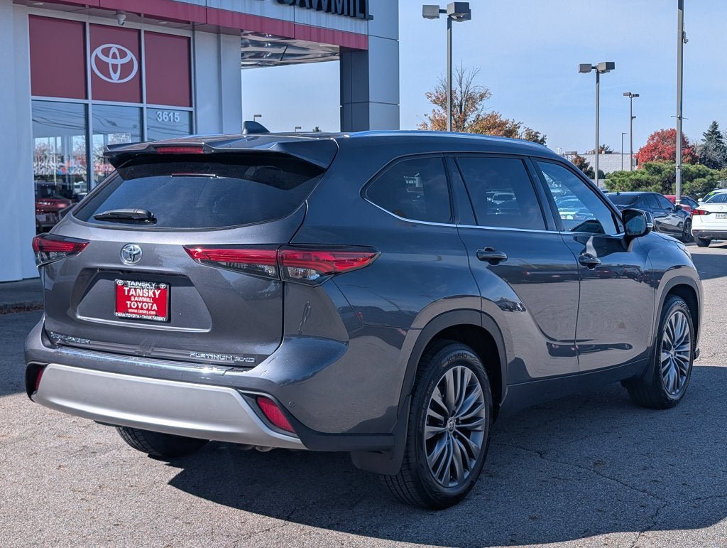 Certified 2020 Toyota Highlander Platinum AWD/4WD image 8