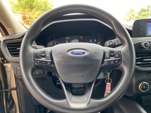 Used 2020 Ford Escape S image 57