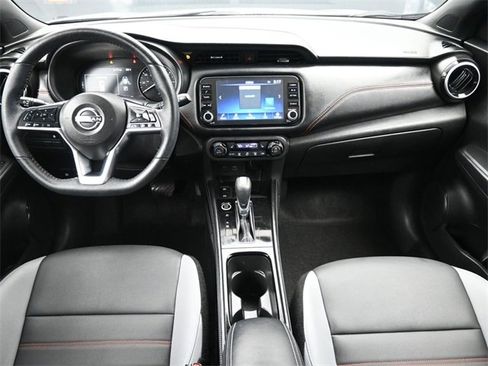 Certified 2024 Nissan Kicks SR w/ SR Premium Package image 9