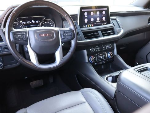 Used 2021 GMC Yukon SLT w/ SLT Premium Package RWD image 5