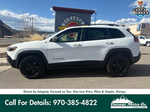 Used 2021 Jeep Cherokee Trailhawk w/ Premium Leather Package image 3