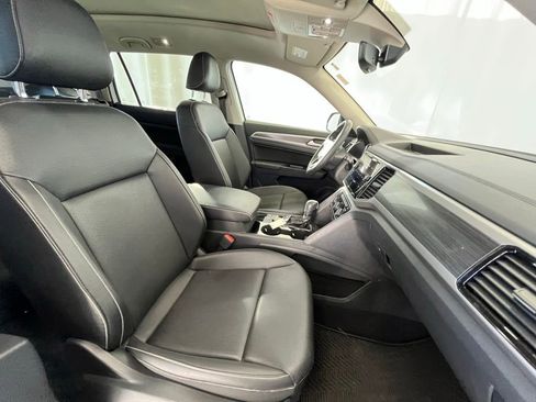 Used 2021 Volkswagen Atlas SEL image 12
