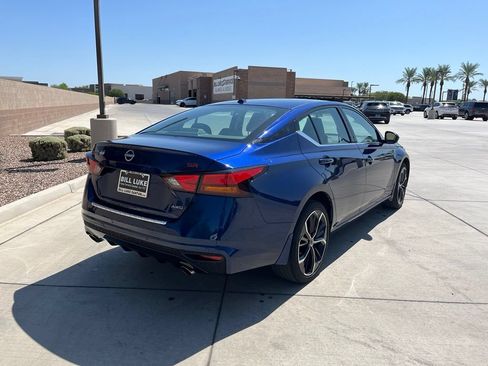 Used 2023 Nissan Altima 2.5 SR AWD/4WD image 8