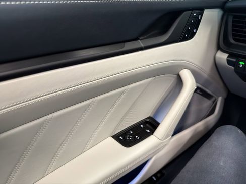 Used 2025 Porsche 911 Targa 4 GTS image 22