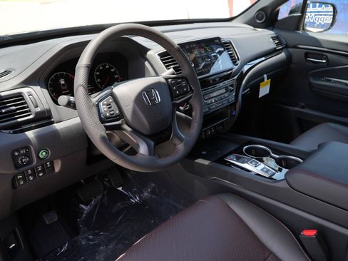 New 2026 Honda Ridgeline Black Edition image 15