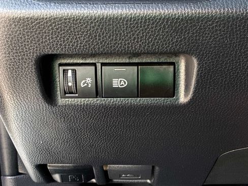Used 2024 Toyota RAV4 LE AWD/4WD image 23