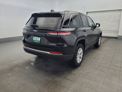 Used 2023 Jeep Grand Cherokee Limited w/ Luxury Tech Group II image 9