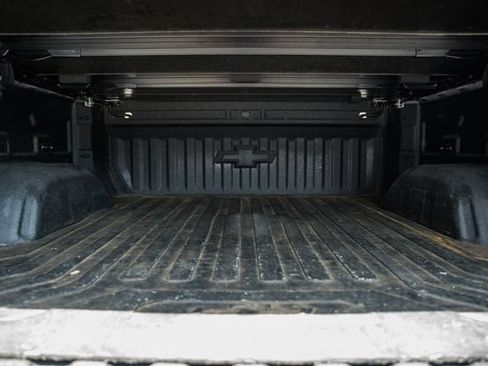 Used 2021 Chevrolet Silverado 1500 Custom w/ Custom Max Trailering Package AWD/4WD image 14