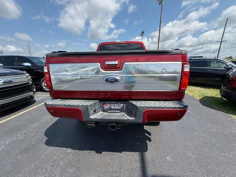 Used 2016 Ford F250 Platinum w/ FX4 Off-Road Package AWD/4WD image 4