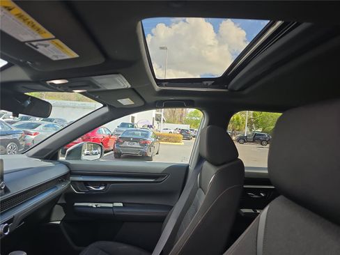 Used 2023 Honda CR-V Sport image 26