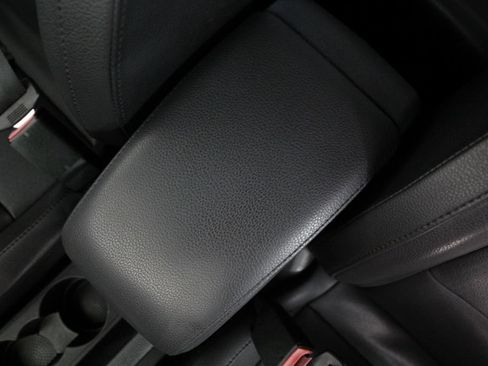 Used 2010 Volkswagen Jetta Limited Edition FWD image 22