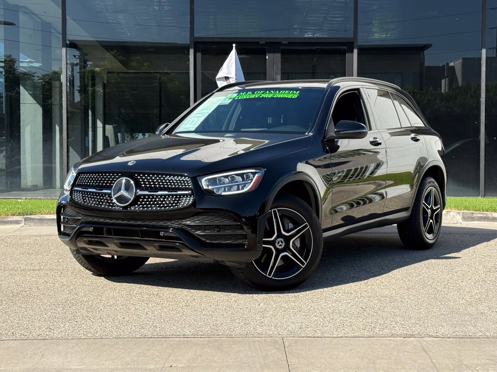 Used 2022 Mercedes-Benz GLC 300 image 2