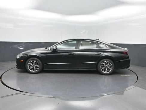 Used 2022 Hyundai Sonata SEL w/ Convenience Package FWD image 2