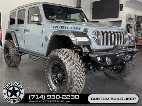 Used 2025 Jeep Wrangler Unlimited Rubicon 4xe w/ Safety Group AWD/4WD image 8