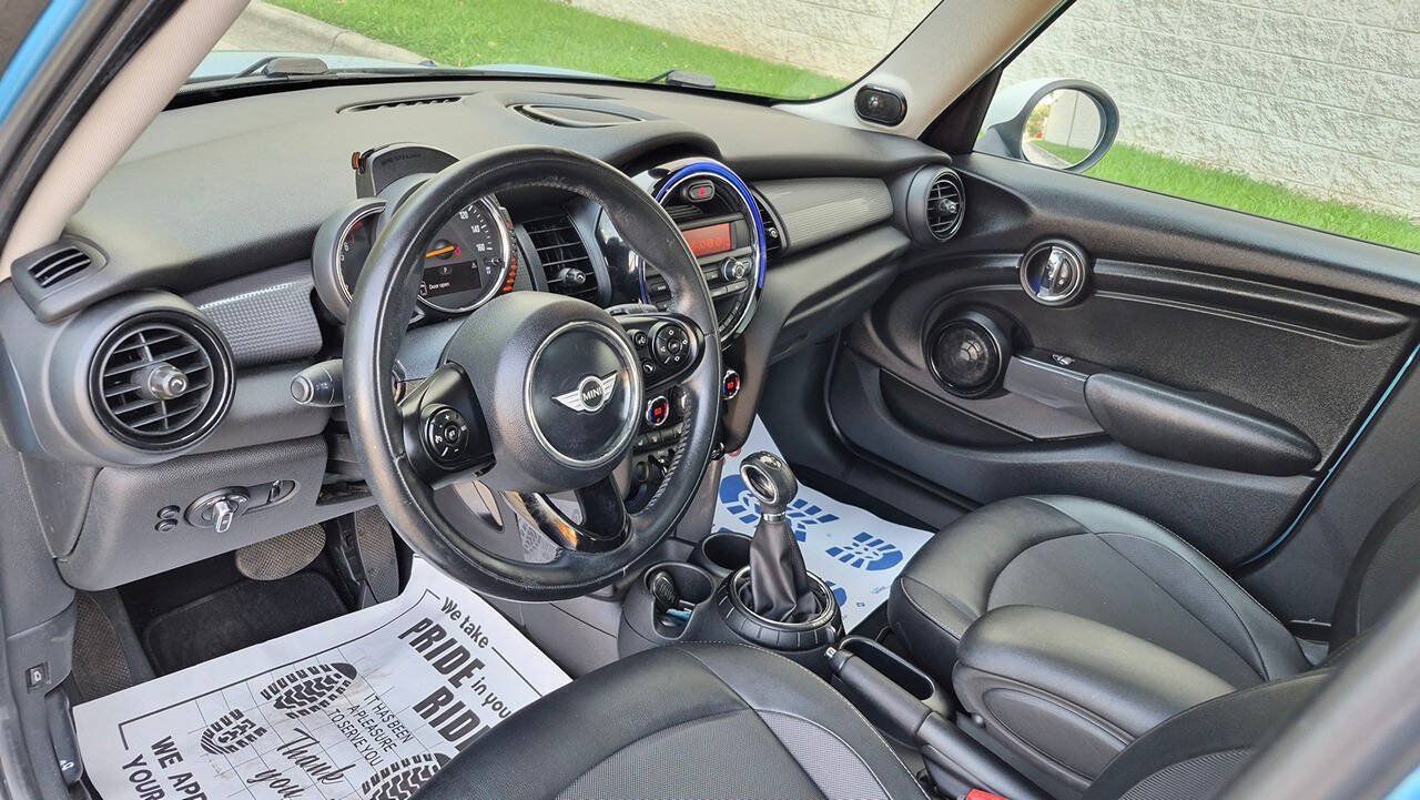 Used 2015 MINI Cooper 4-Door Hardtop FWD image 22