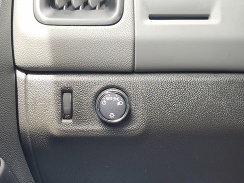 Used 2022 Chevrolet Colorado W/T w/ WT Convenience Package RWD image 22