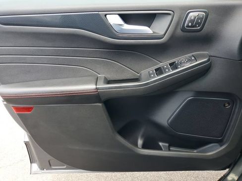 Certified 2024 Ford Escape ST-Line Elite w/ Premium Technology Package AWD/4WD image 10