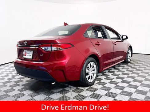 Certified 2025 Toyota Corolla LE FWD image 22