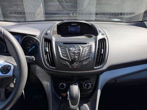 Used 2015 Ford Escape SE image 12