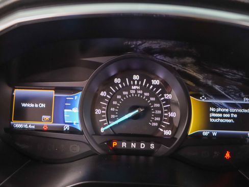 Used 2019 Ford Edge Titanium image 15