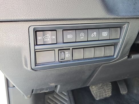 Used 2025 Toyota Tundra SR5 AWD/4WD image 29