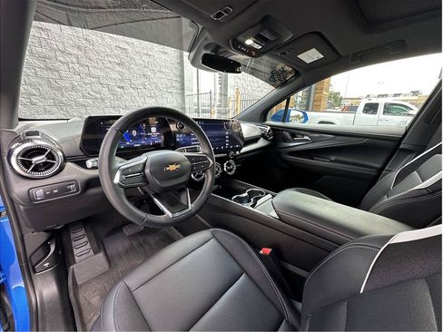 Used 2024 Chevrolet Blazer EV LT AWD/4WD image 2