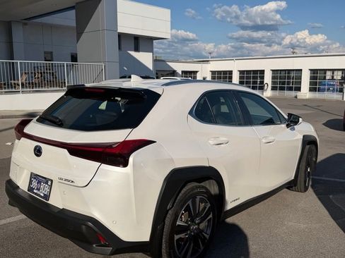 Used 2021 Lexus UX 250h w/ Accessory Package (Z2) AWD/4WD image 12