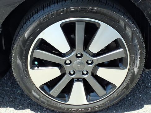 Used 2015 Kia Soul ! w/ Sun & Sound Package FWD image 9