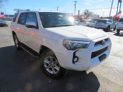 Used 2015 Toyota 4Runner SR5 Premium image 3