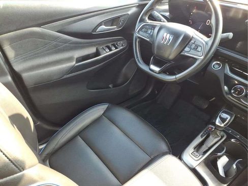 Used 2024 Buick Envista Sport Touring FWD image 19