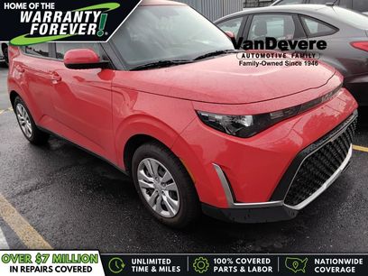 Used 2023 Kia Soul LX